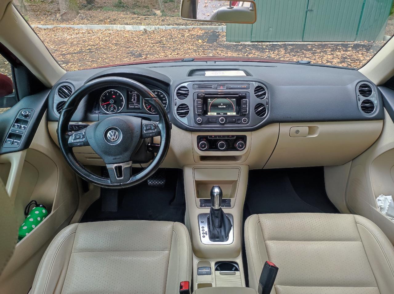 Volkswagen Tiguan - фото 1
