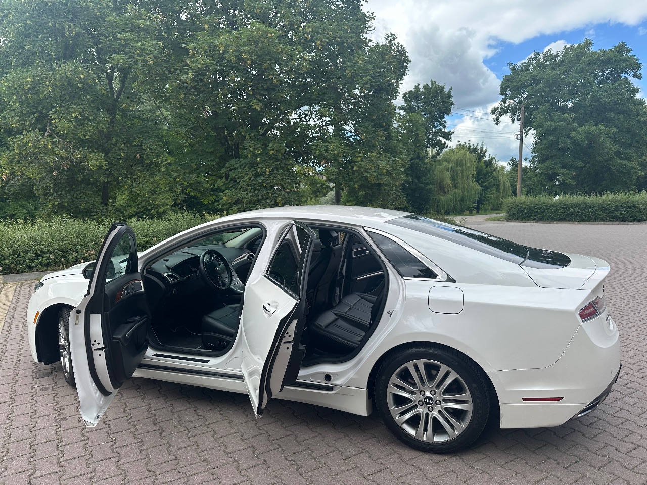 Lincoln MKZ - фото 5