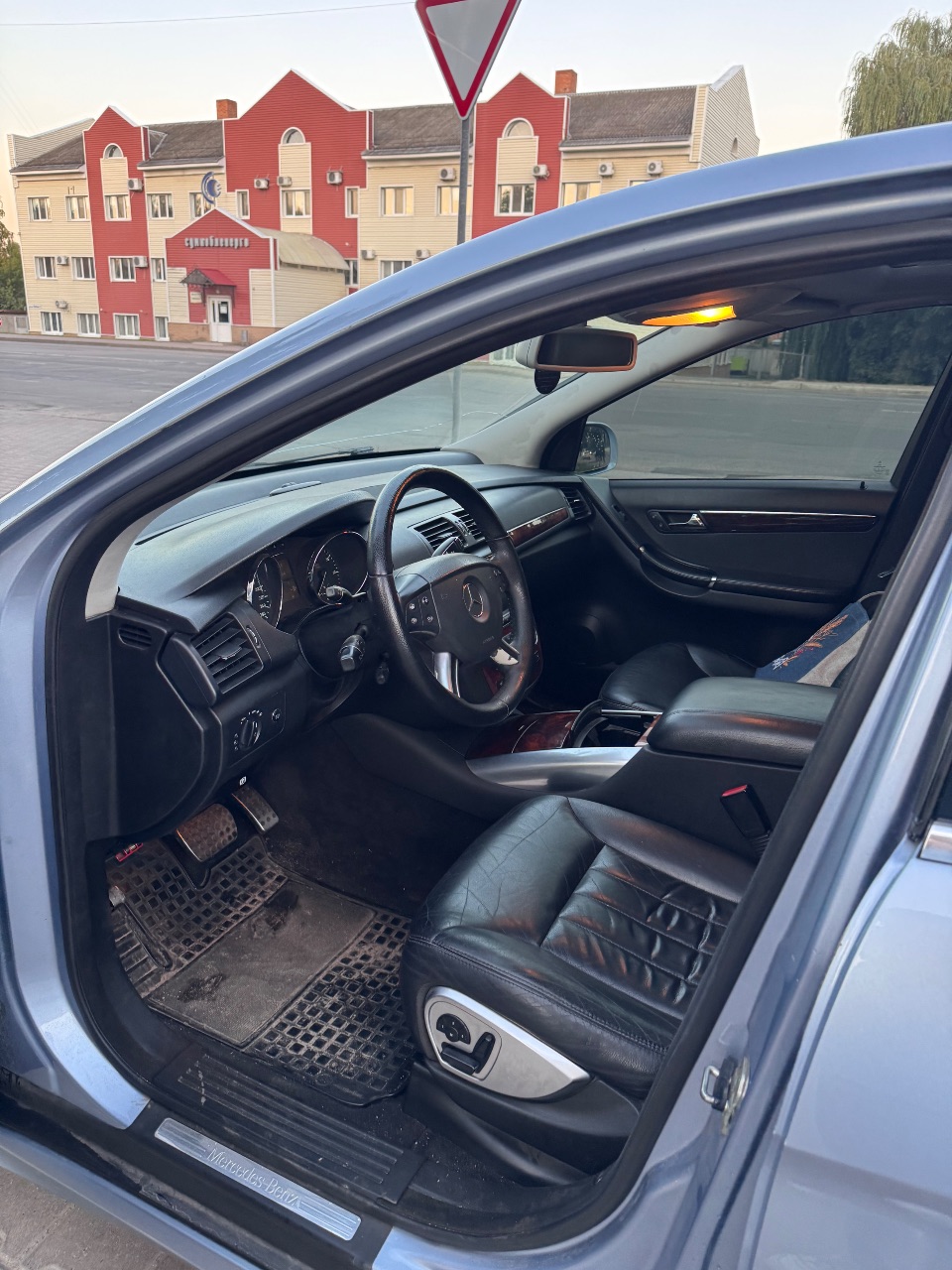 Mercedes-Benz R-Класс - фото 7