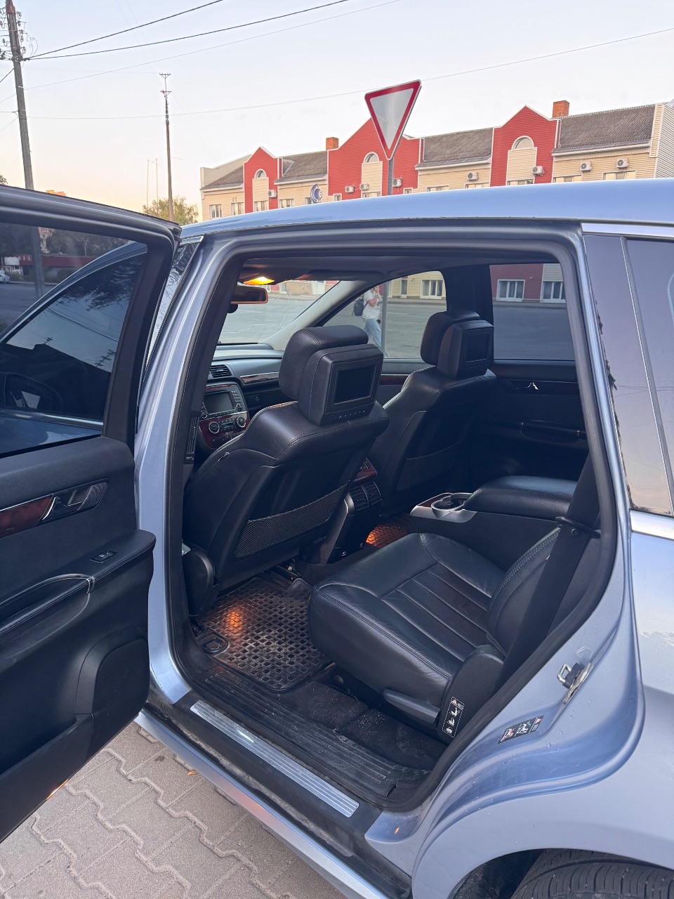 Mercedes-Benz R-Класс - фото 8