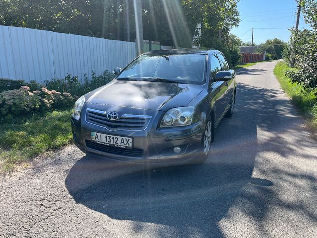 Toyota Avensis - зображення 2