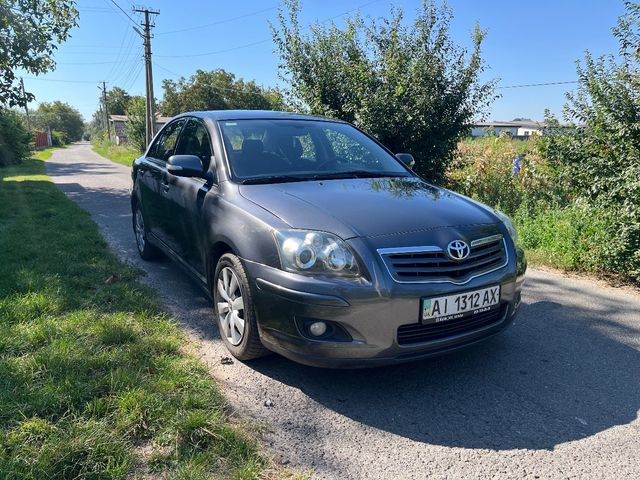 Toyota Avensis - зображення 1