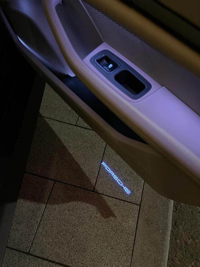 Porsche Taycan - фото 13