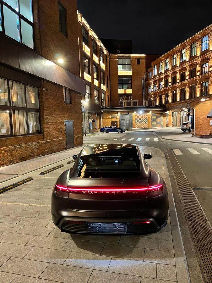 Porsche Taycan - фото 6