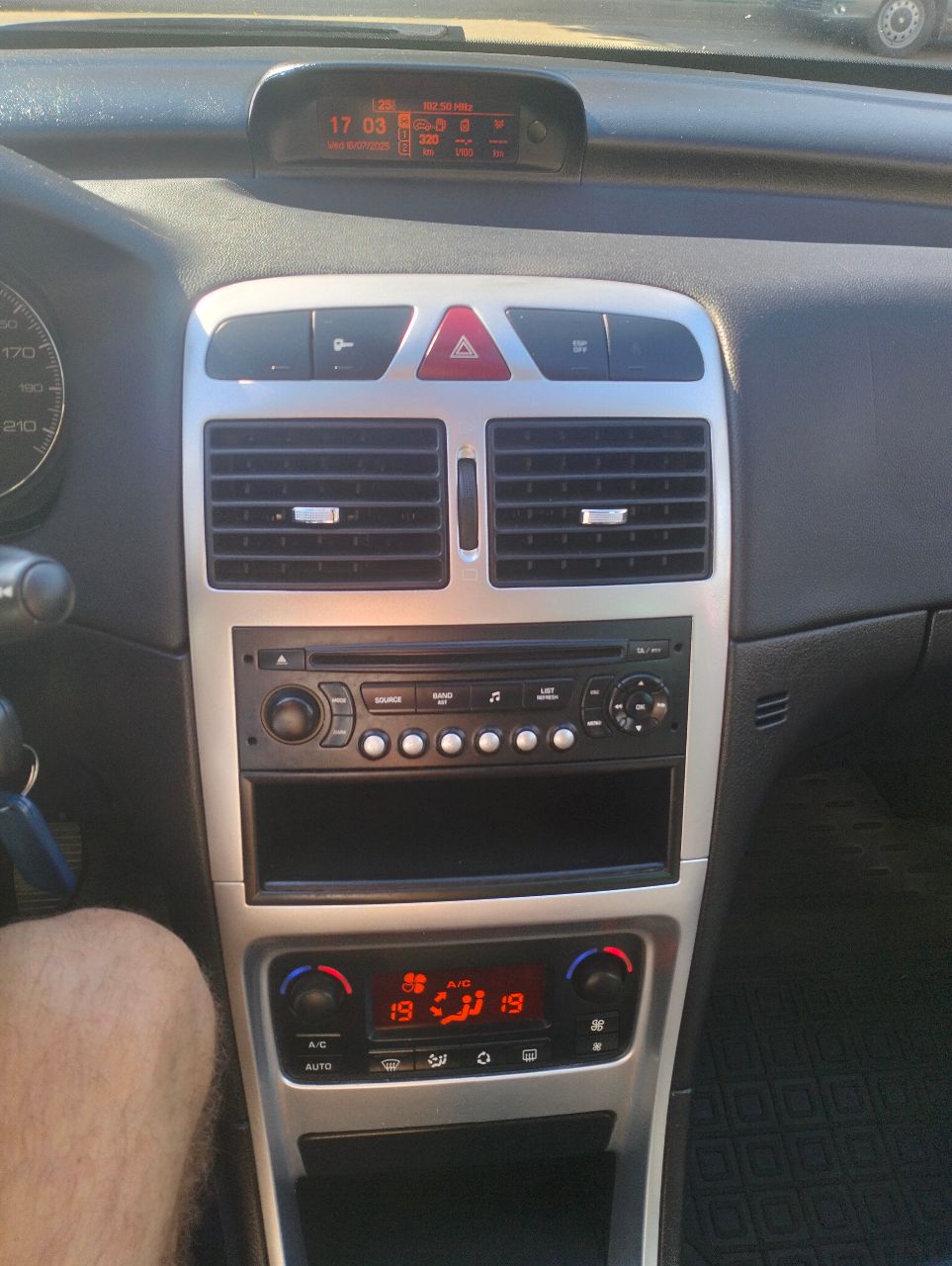 Peugeot 307 - фото 13