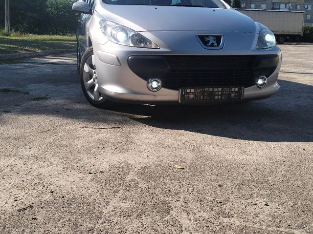 Peugeot 307 - фото 1