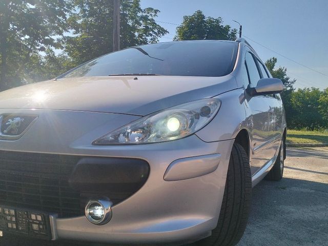 Peugeot 307 - фото 2