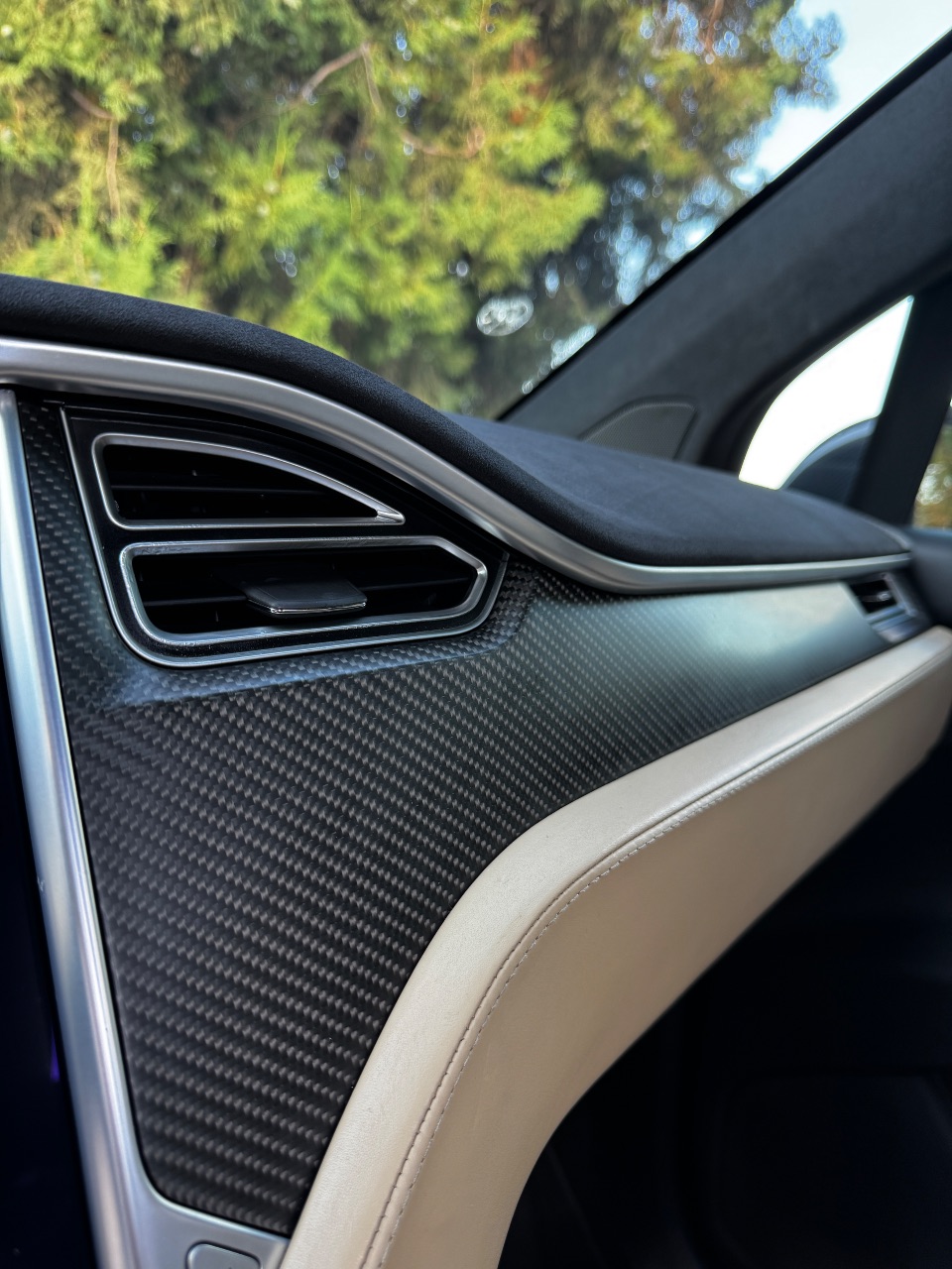 Tesla Model X - фото 45