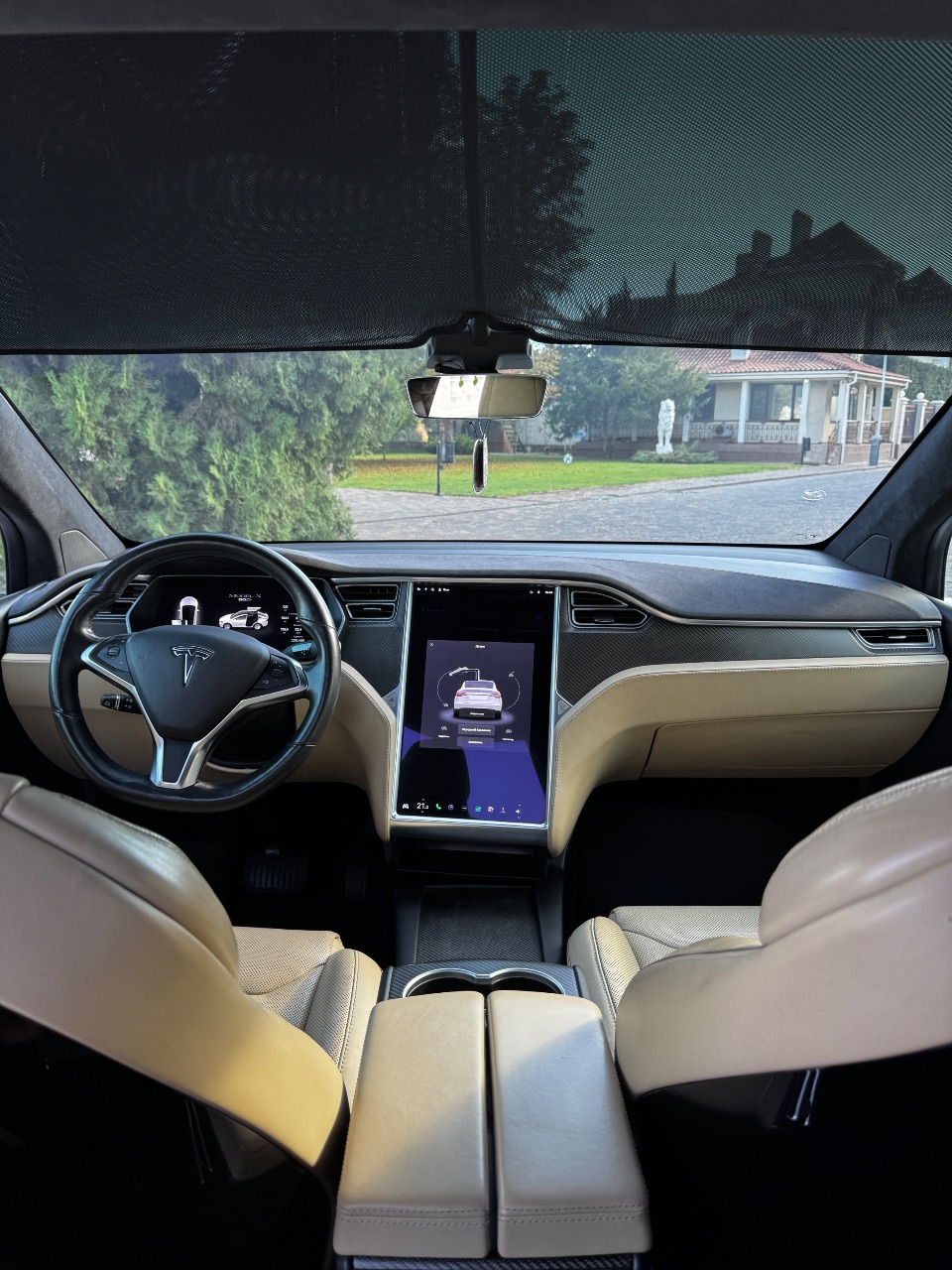 Tesla Model X - фото 29