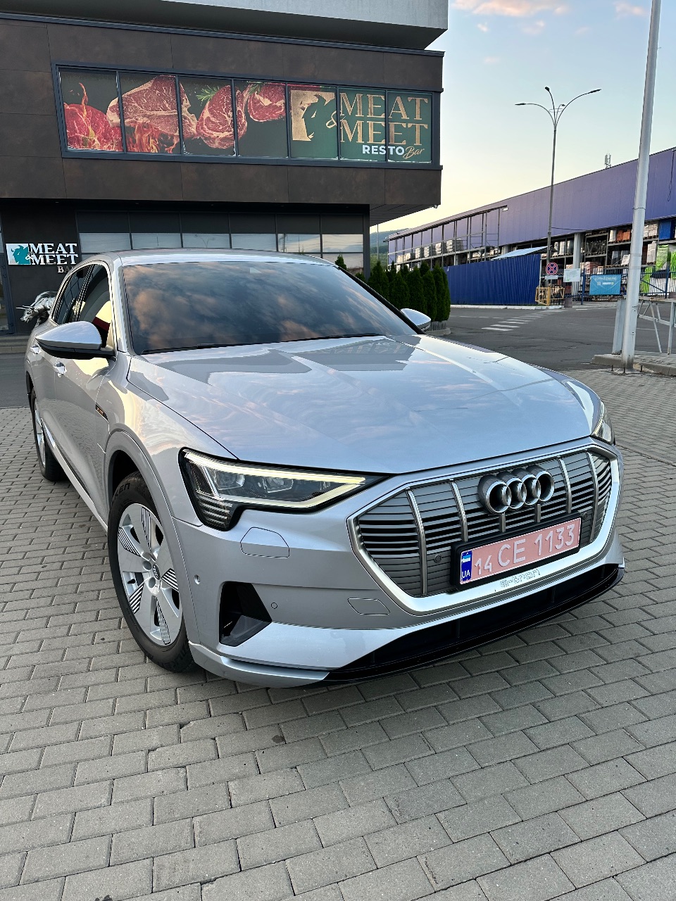 Audi e-tron - фото 14