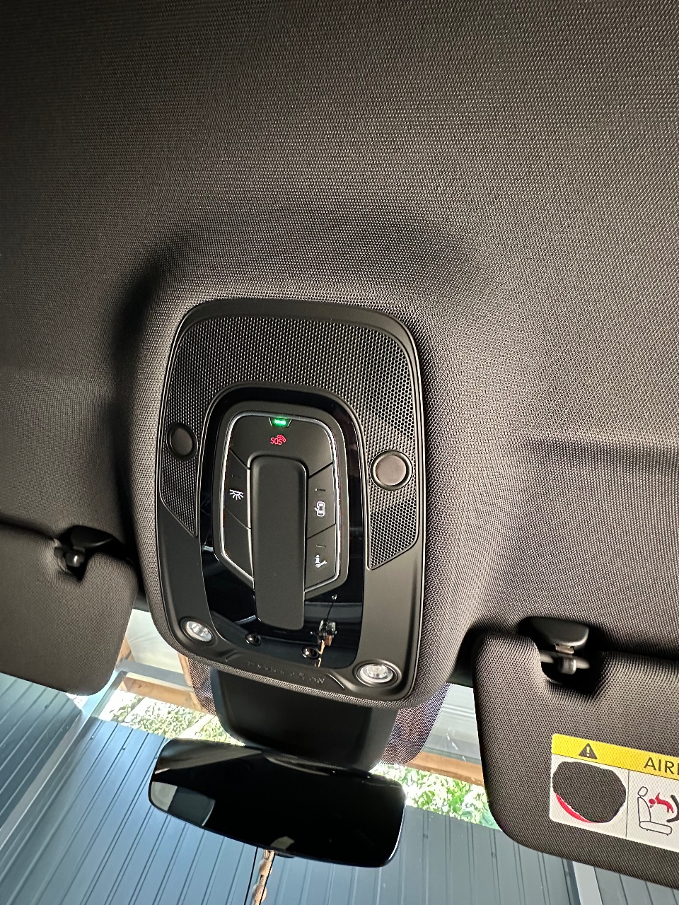 Audi e-tron - фото 30