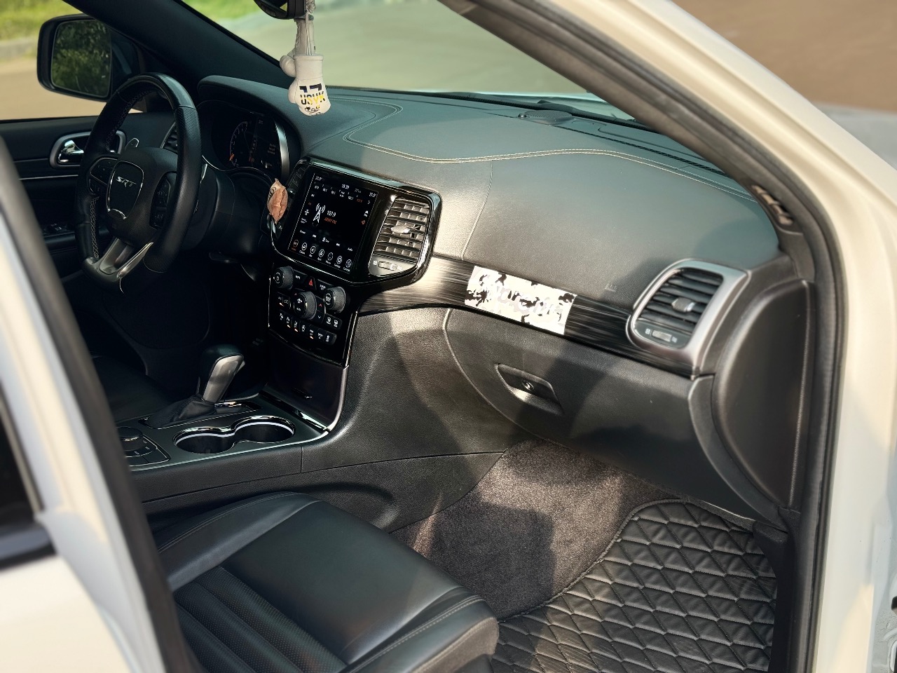 Jeep Grand Cherokee - фото 18