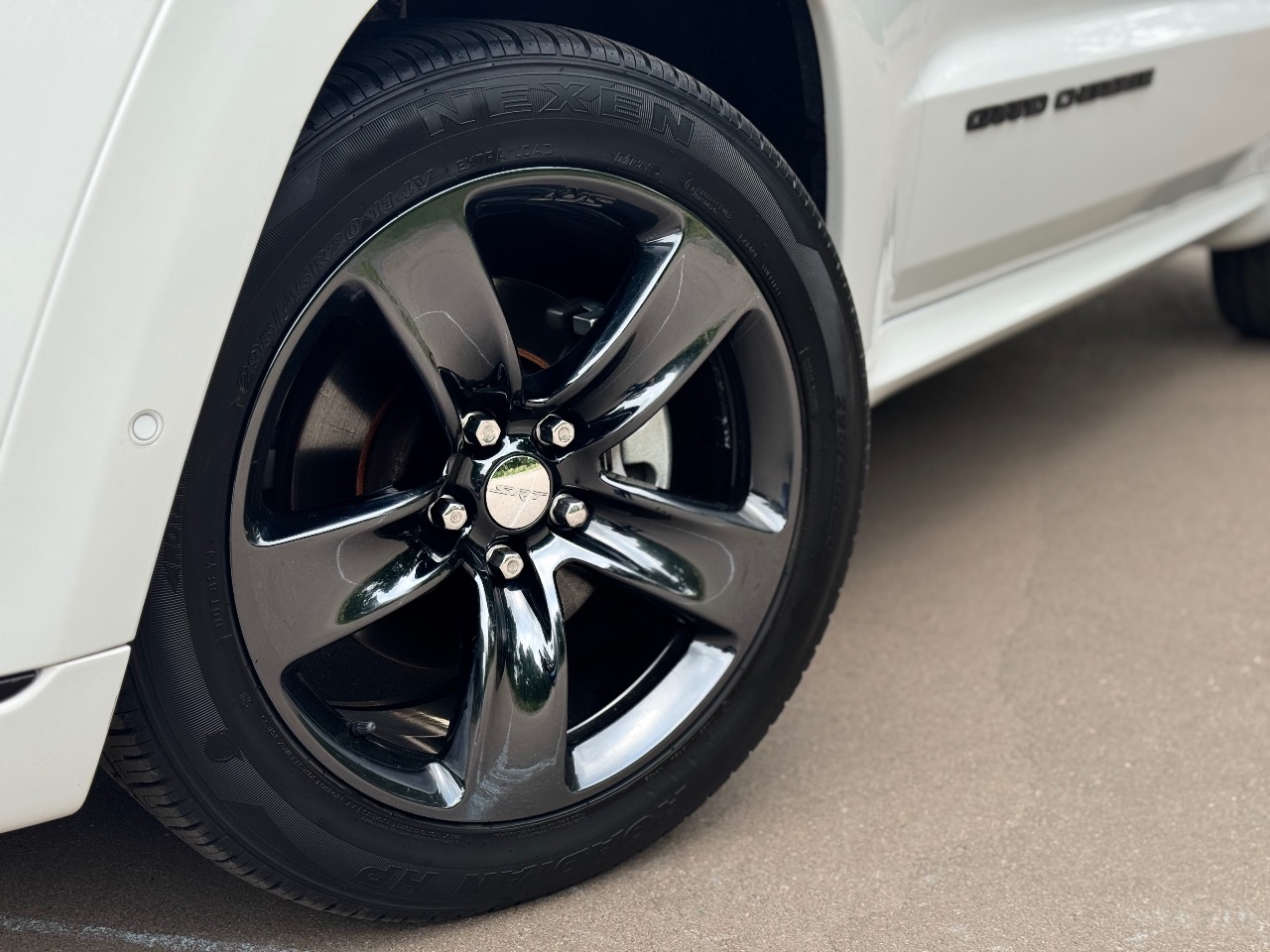 Jeep Grand Cherokee - фото 3