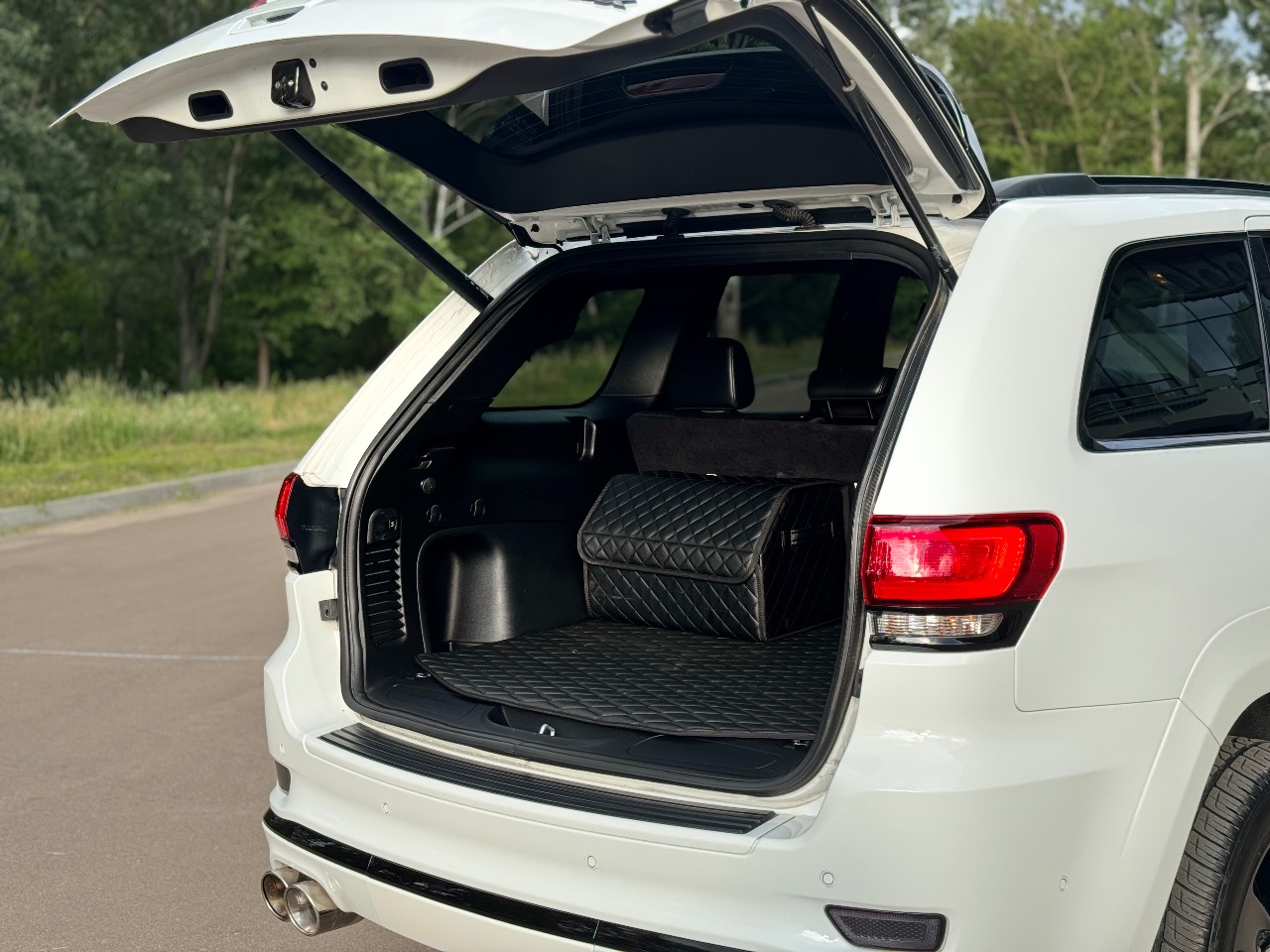 Jeep Grand Cherokee - фото 15