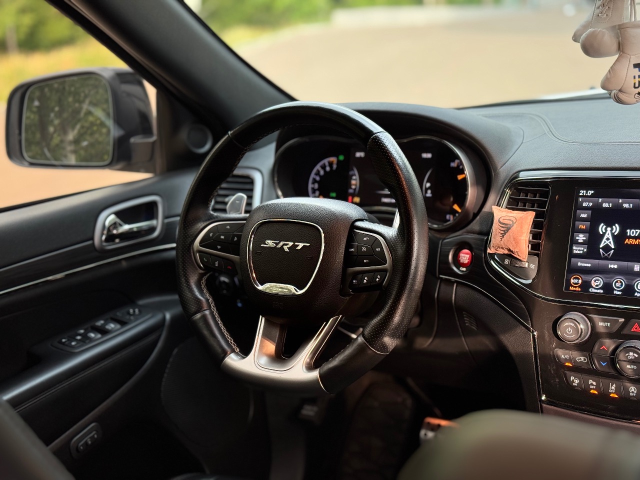 Jeep Grand Cherokee - фото 21