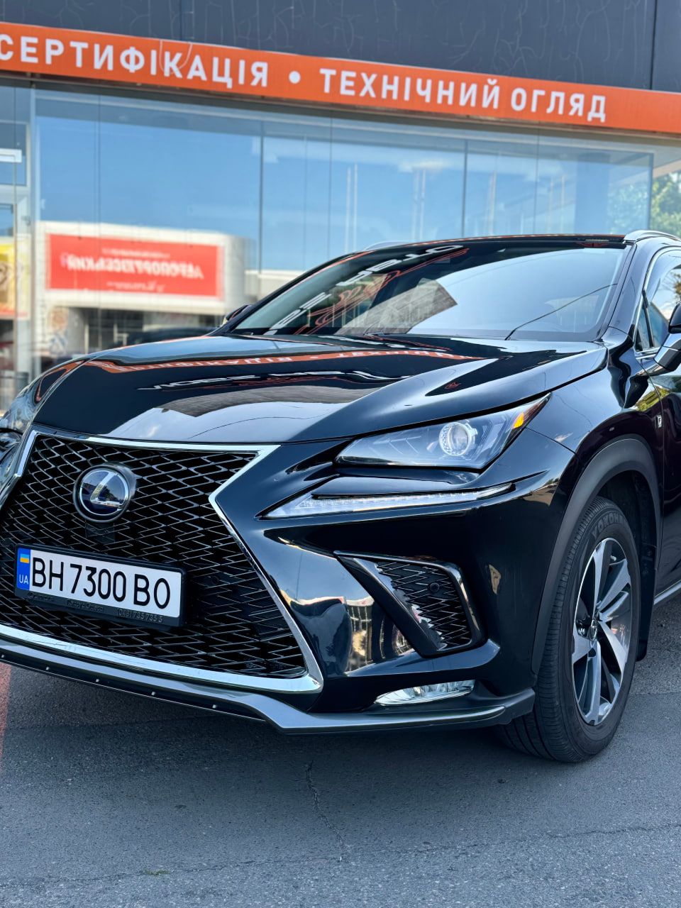Lexus NX - фото 3