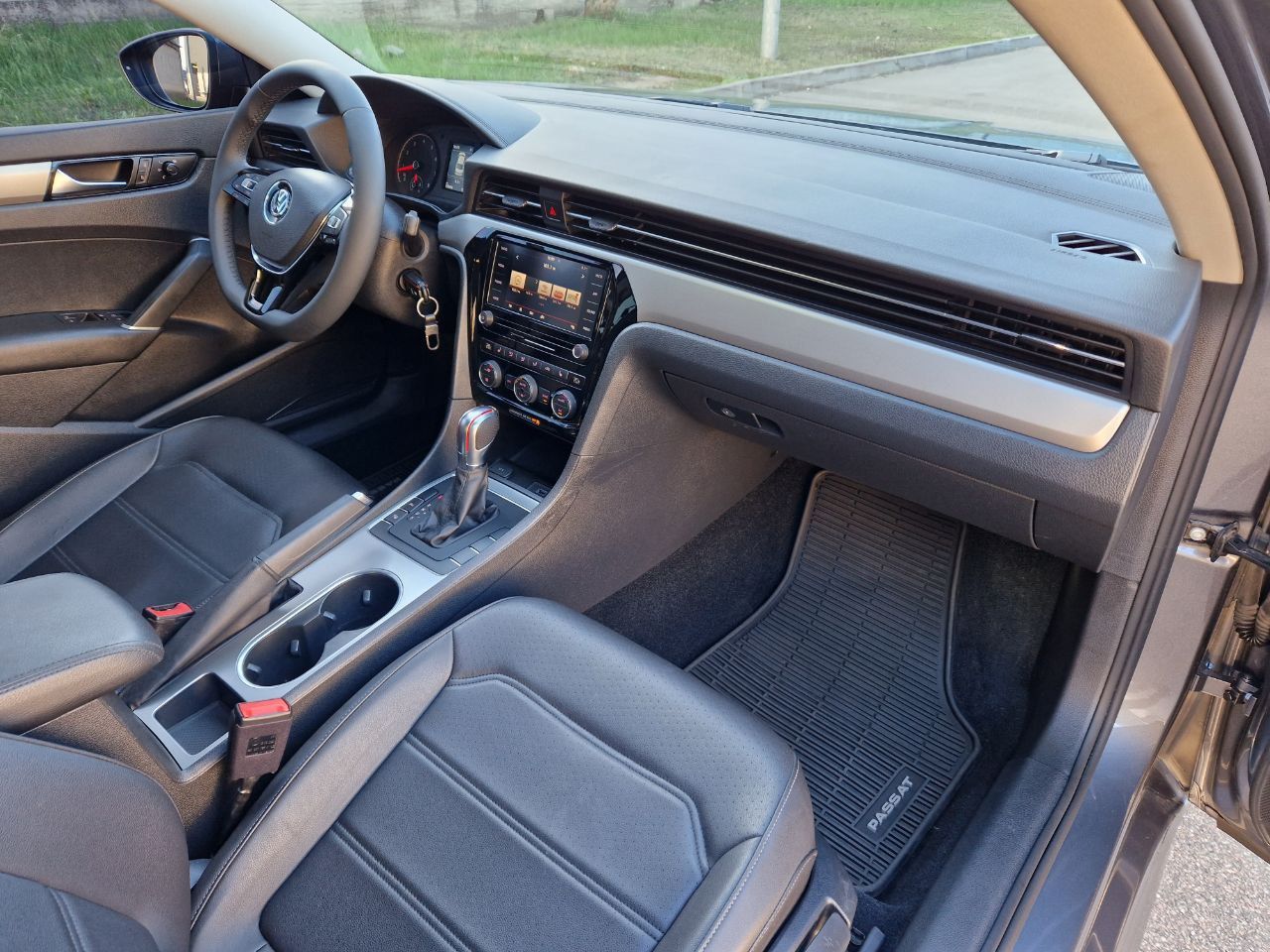 Volkswagen Passat (North America and China) - фото 58