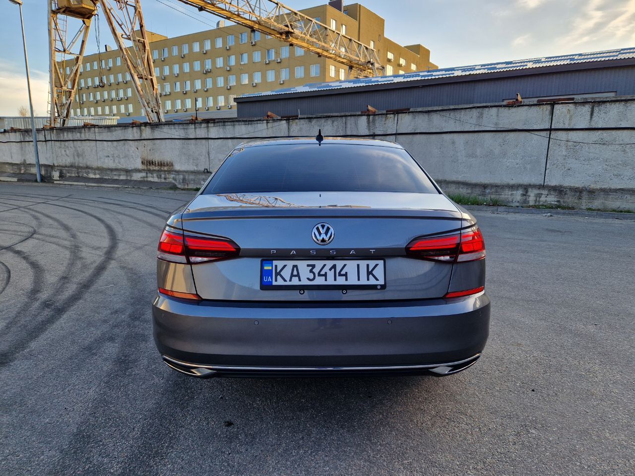 Volkswagen Passat (North America and China) - фото 11