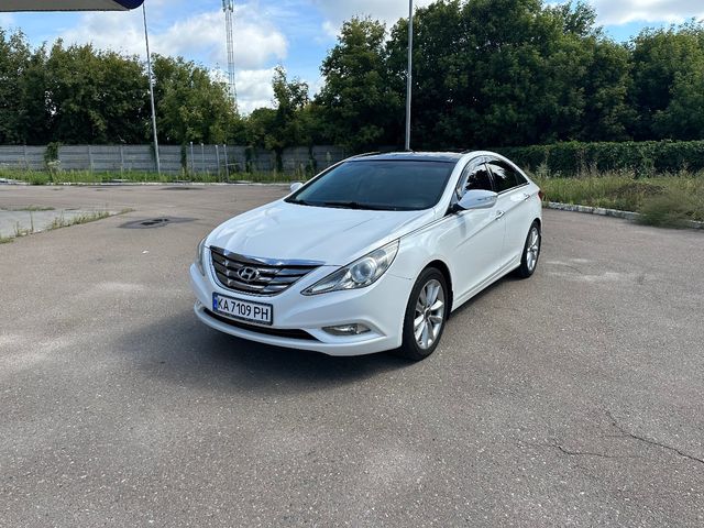 Hyundai Sonata 2010, Київ, $8 999 - зображення 1