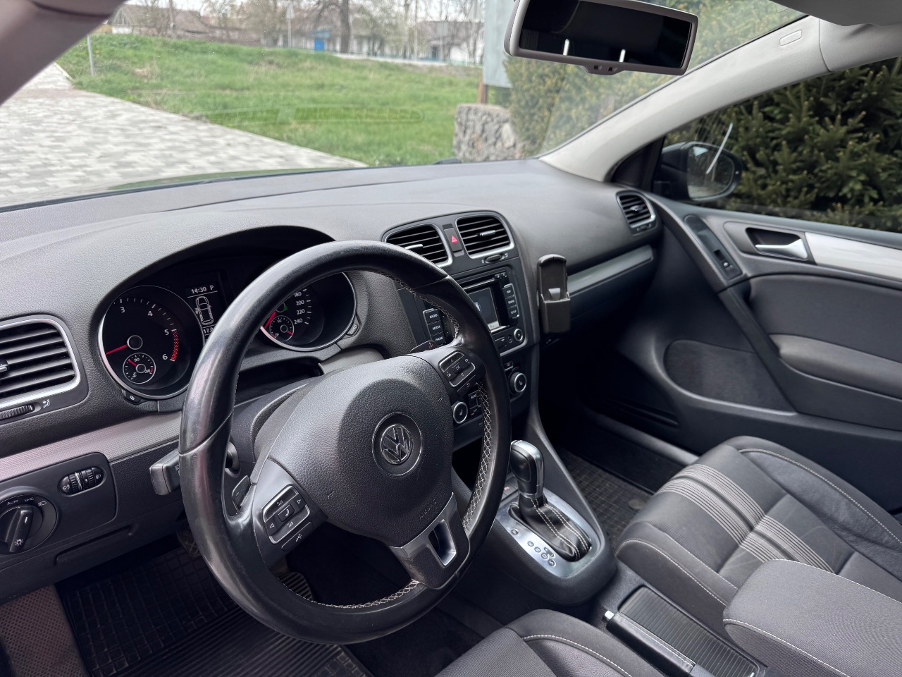 Volkswagen Golf - фото 30