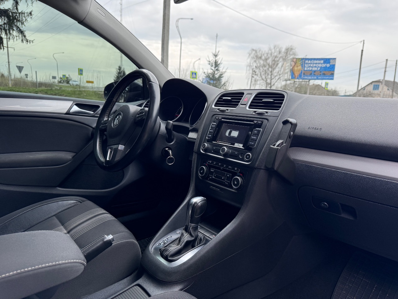 Volkswagen Golf - фото 29