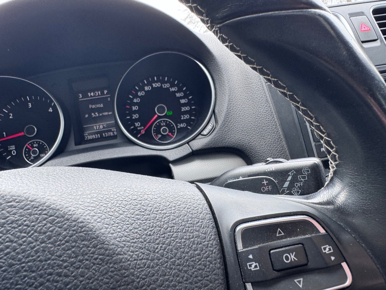 Volkswagen Golf - фото 46