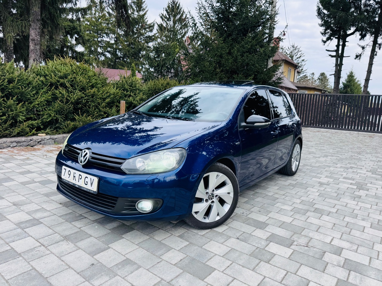 Volkswagen Golf - фото 1