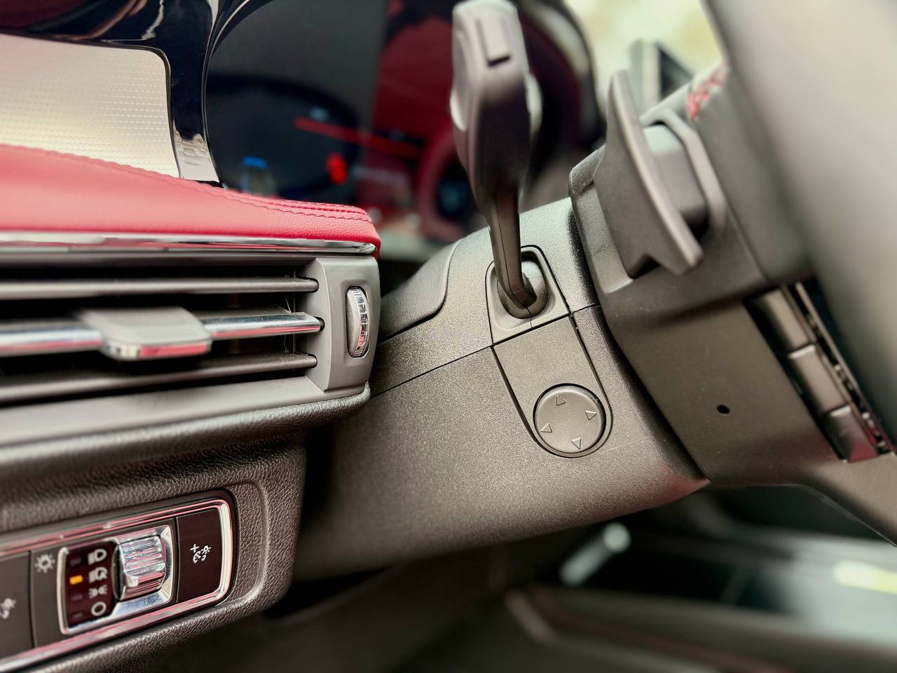 Lincoln Corsair - фото 78