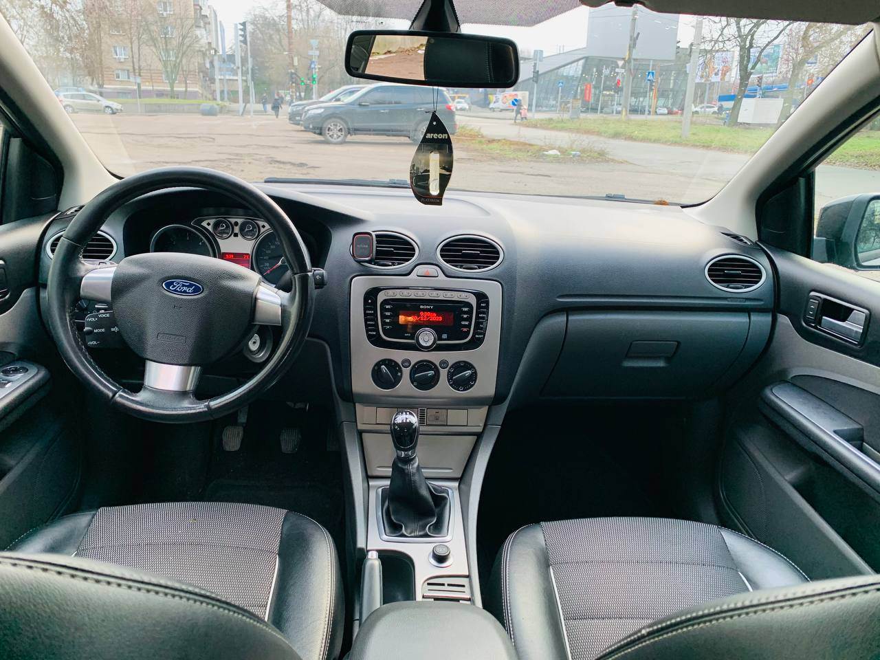 Ford Focus - фото 4