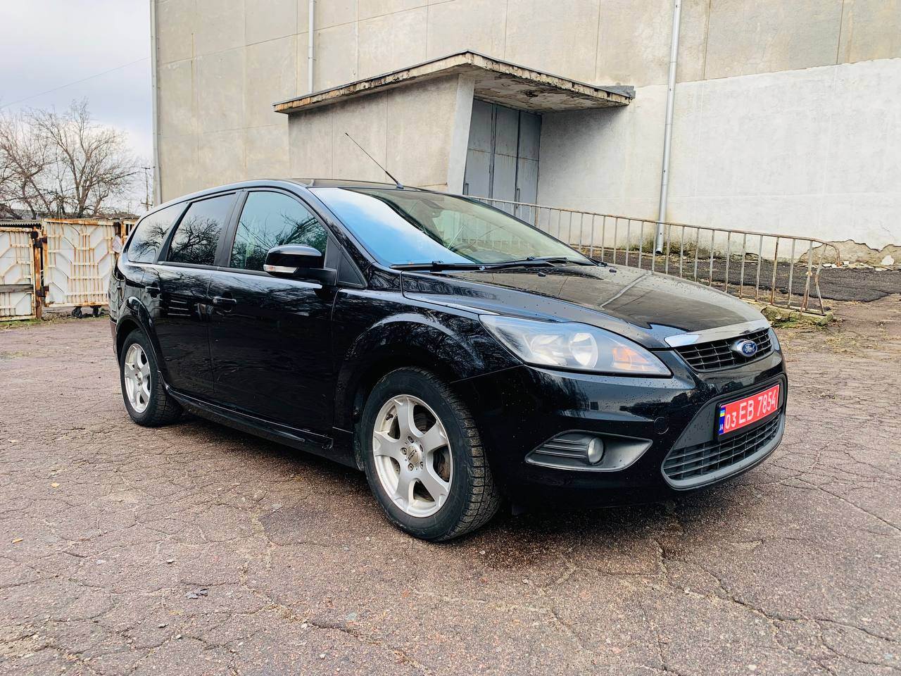 Ford Focus - фото 1