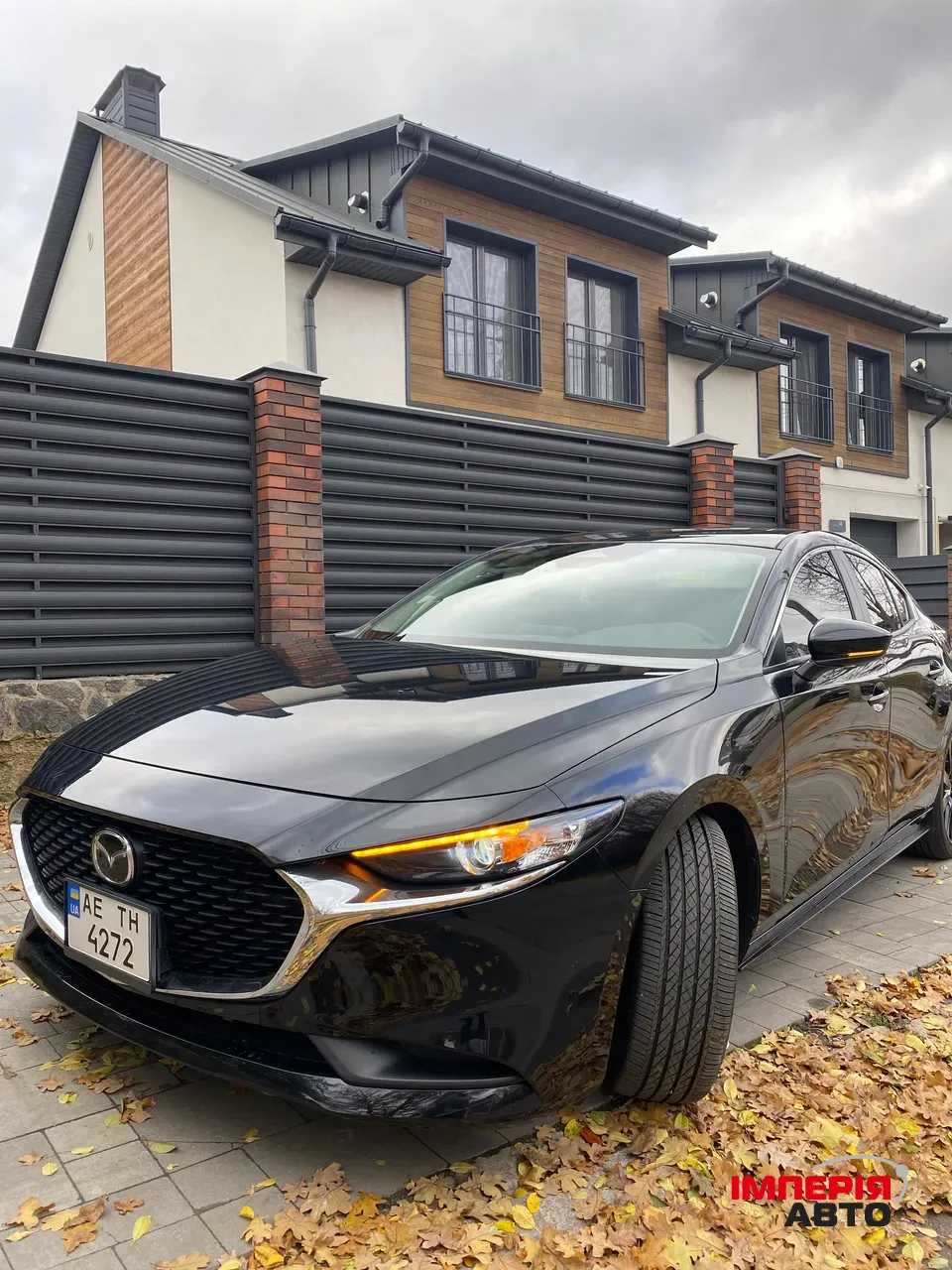 Mazda 3 - фото 2