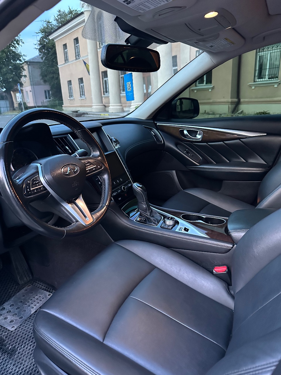 Infiniti Q50 - фото 22