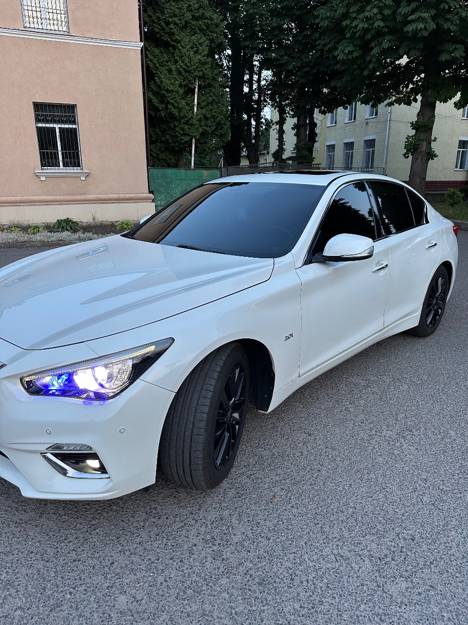 Infiniti Q50 - фото 31