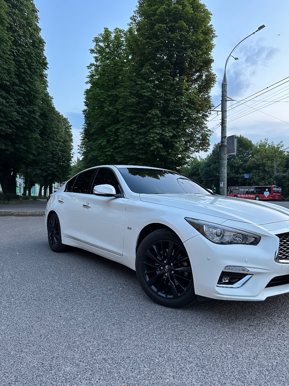 Infiniti Q50 - фото 8