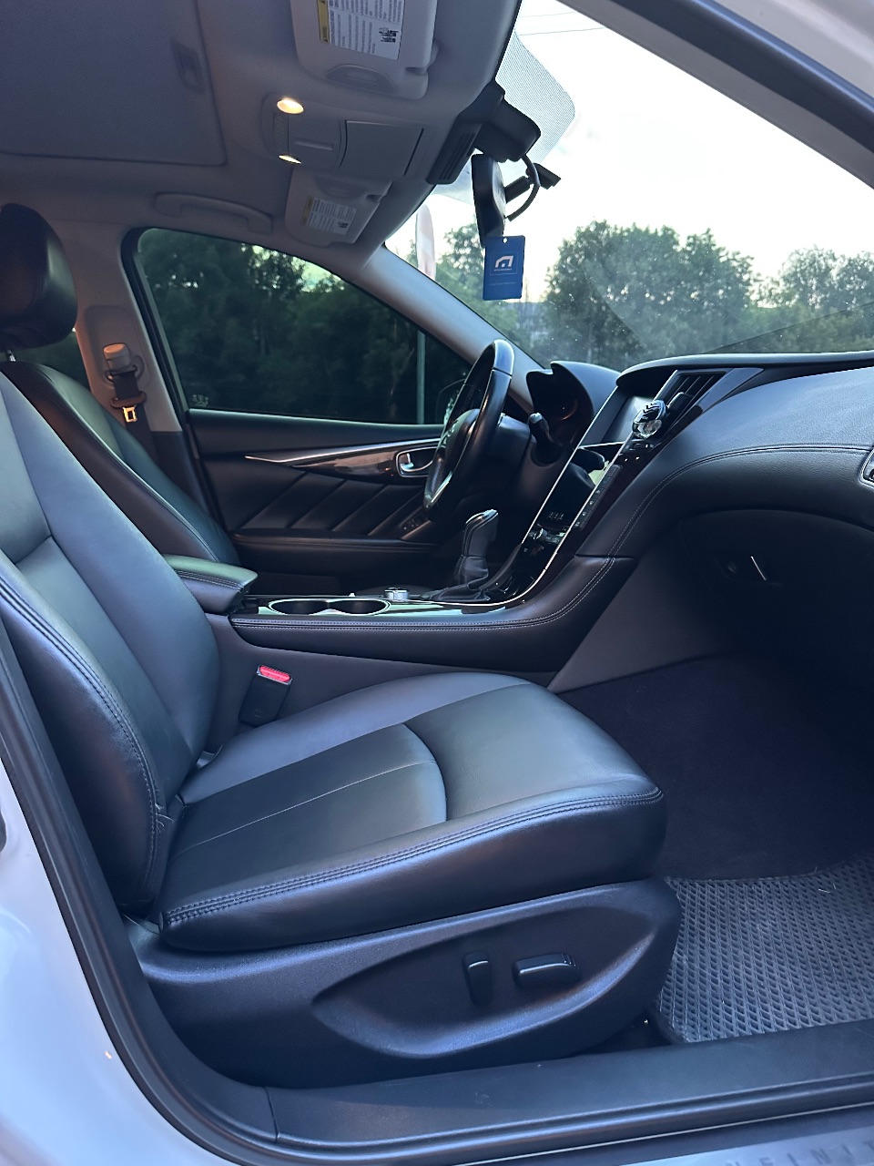 Infiniti Q50 - фото 20