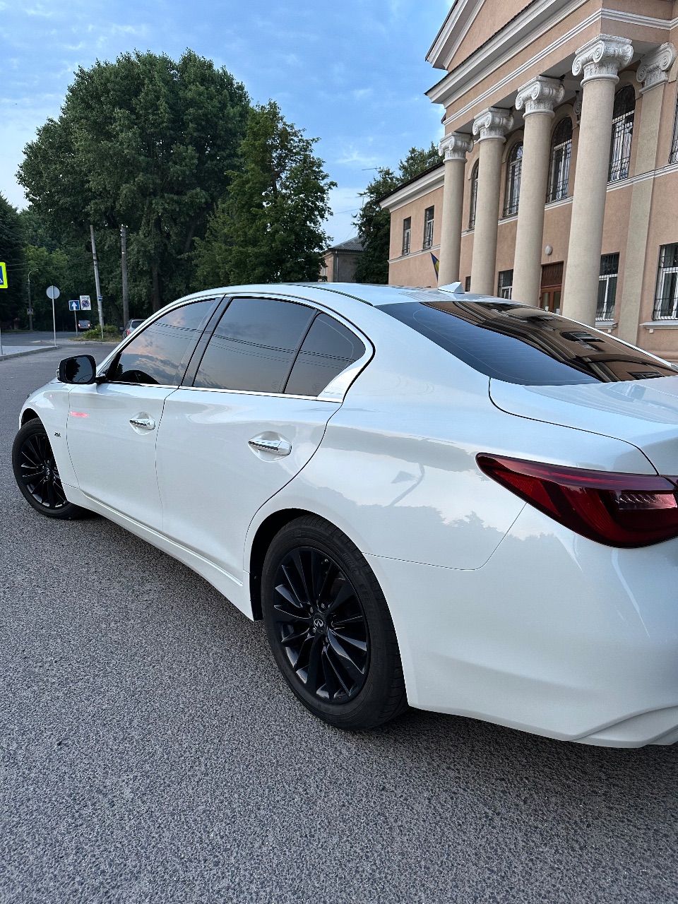 Infiniti Q50 - фото 17