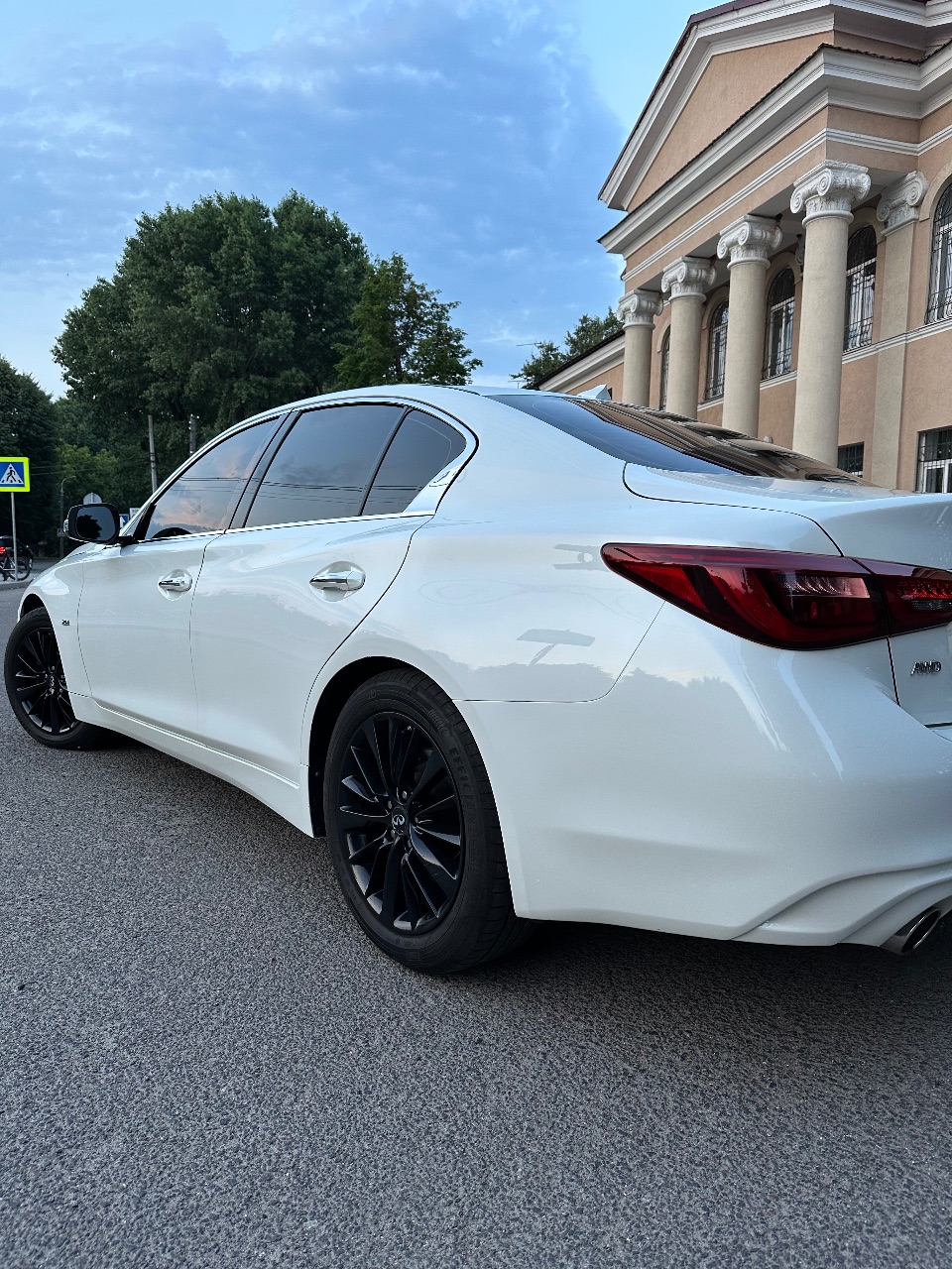 Infiniti Q50 - фото 19