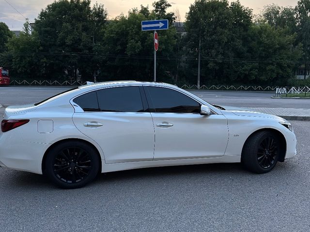 Infiniti Q50 - фото 3