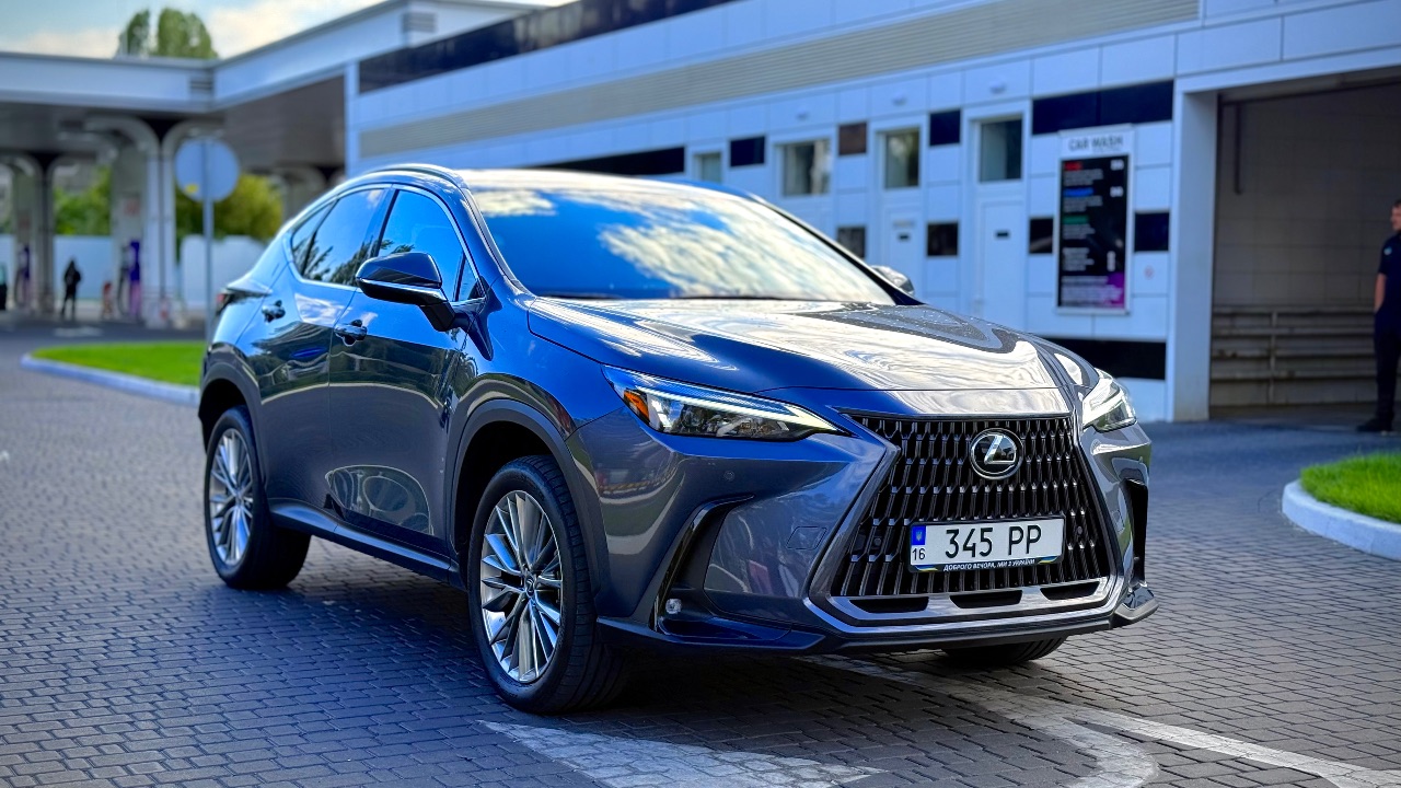 Lexus NX - фото 4