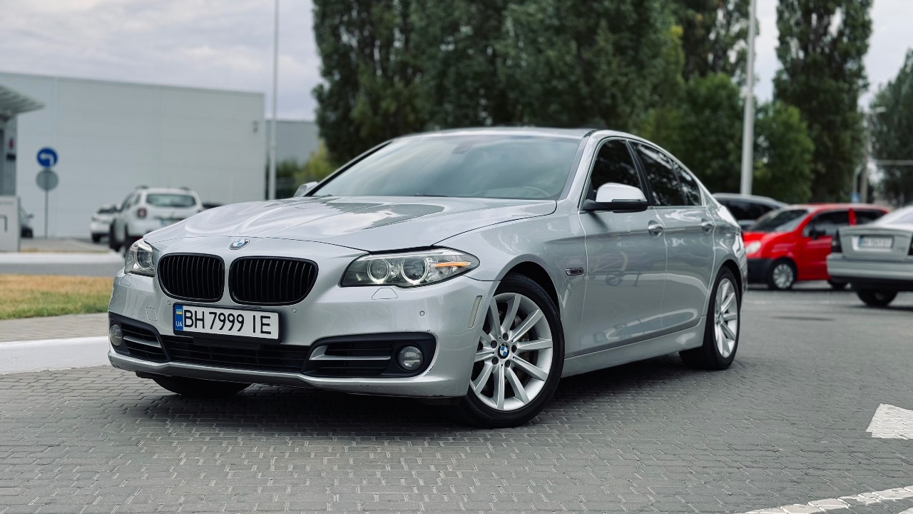 BMW 5 серії - фото 2