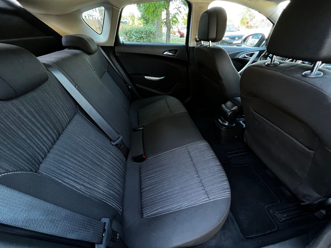 Opel Astra - фото 10