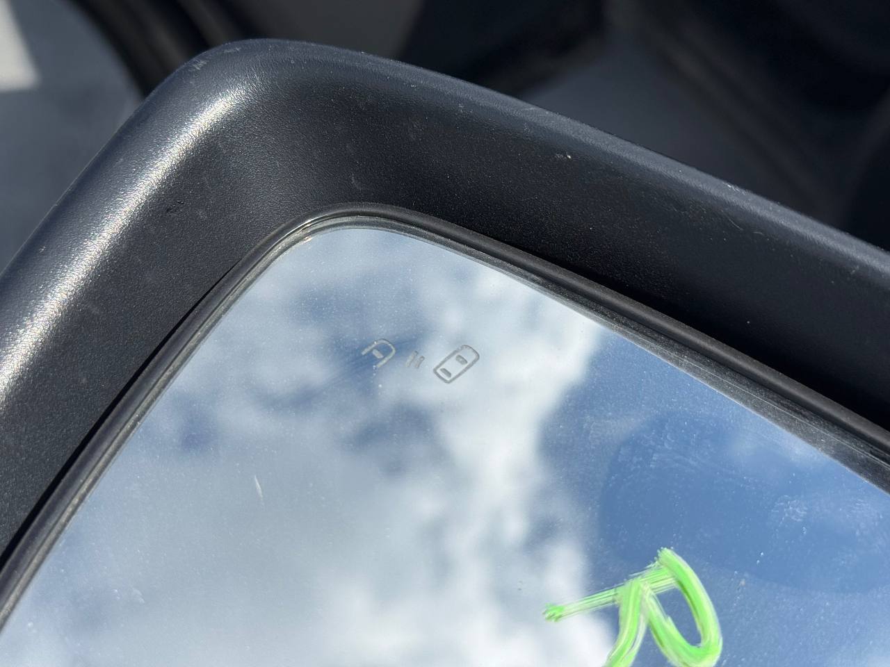 Mitsubishi Eclipse Cross - фото 34