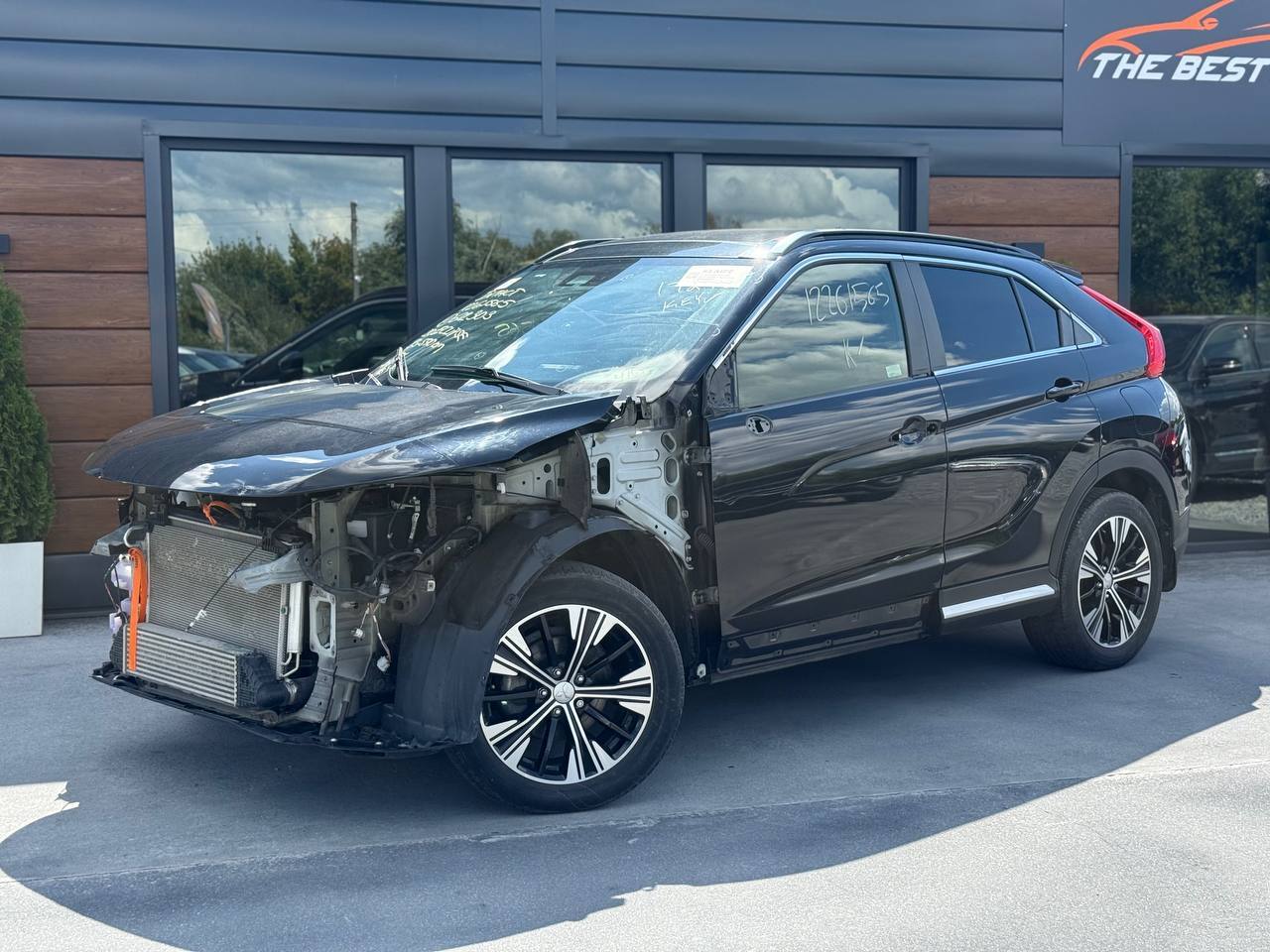 Mitsubishi Eclipse Cross - фото 1