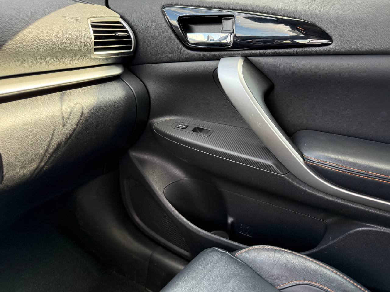 Mitsubishi Eclipse Cross - фото 33