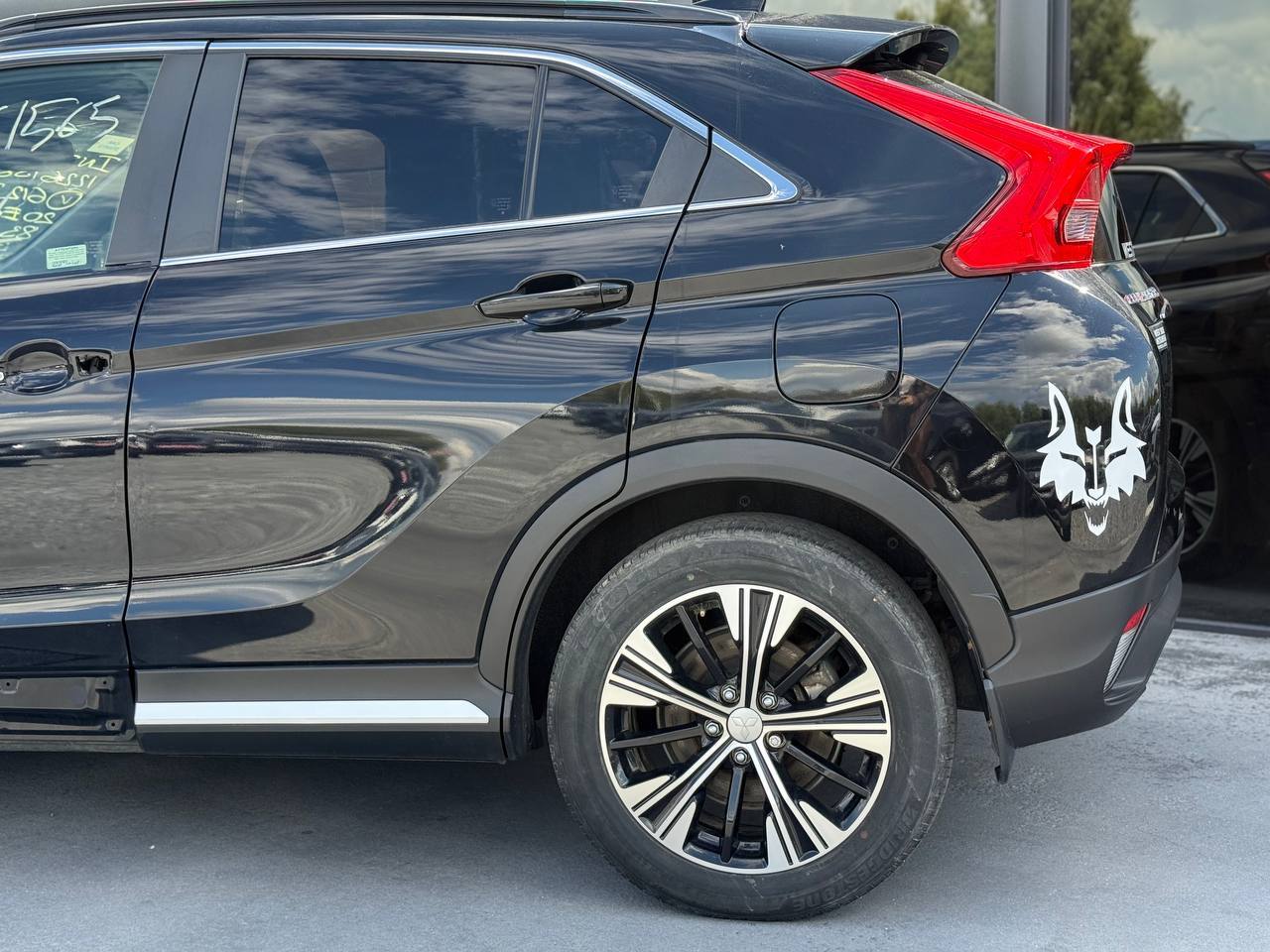 Mitsubishi Eclipse Cross - фото 10