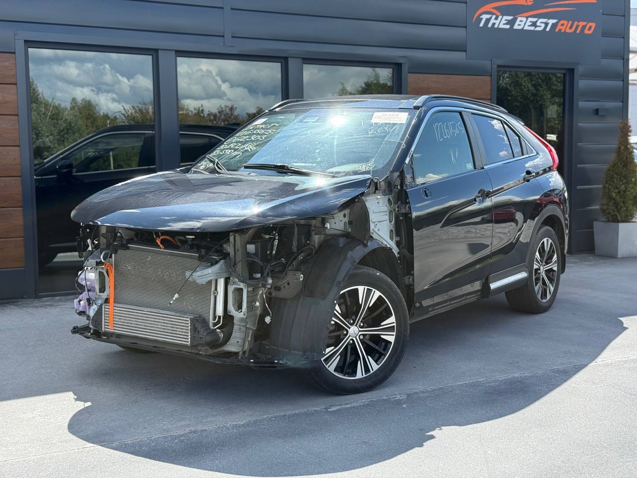 Mitsubishi Eclipse Cross - фото 3