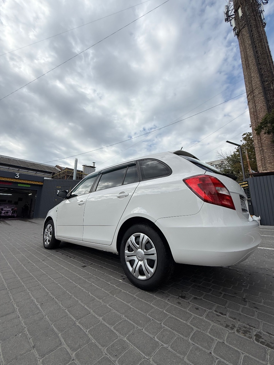 Skoda Fabia - фото 7