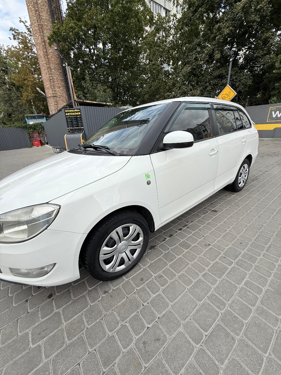 Skoda Fabia - фото 2