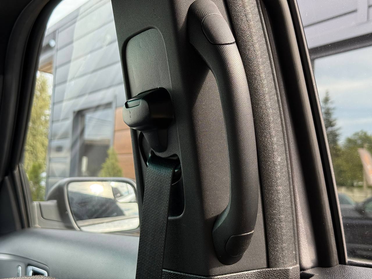 Ford Explorer - фото 49