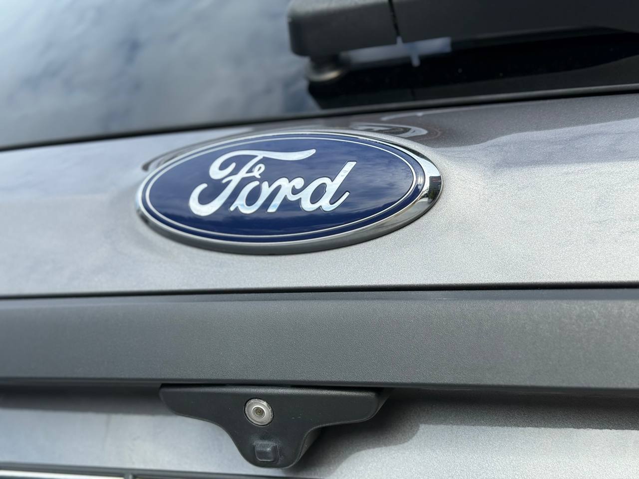 Ford Explorer - фото 12